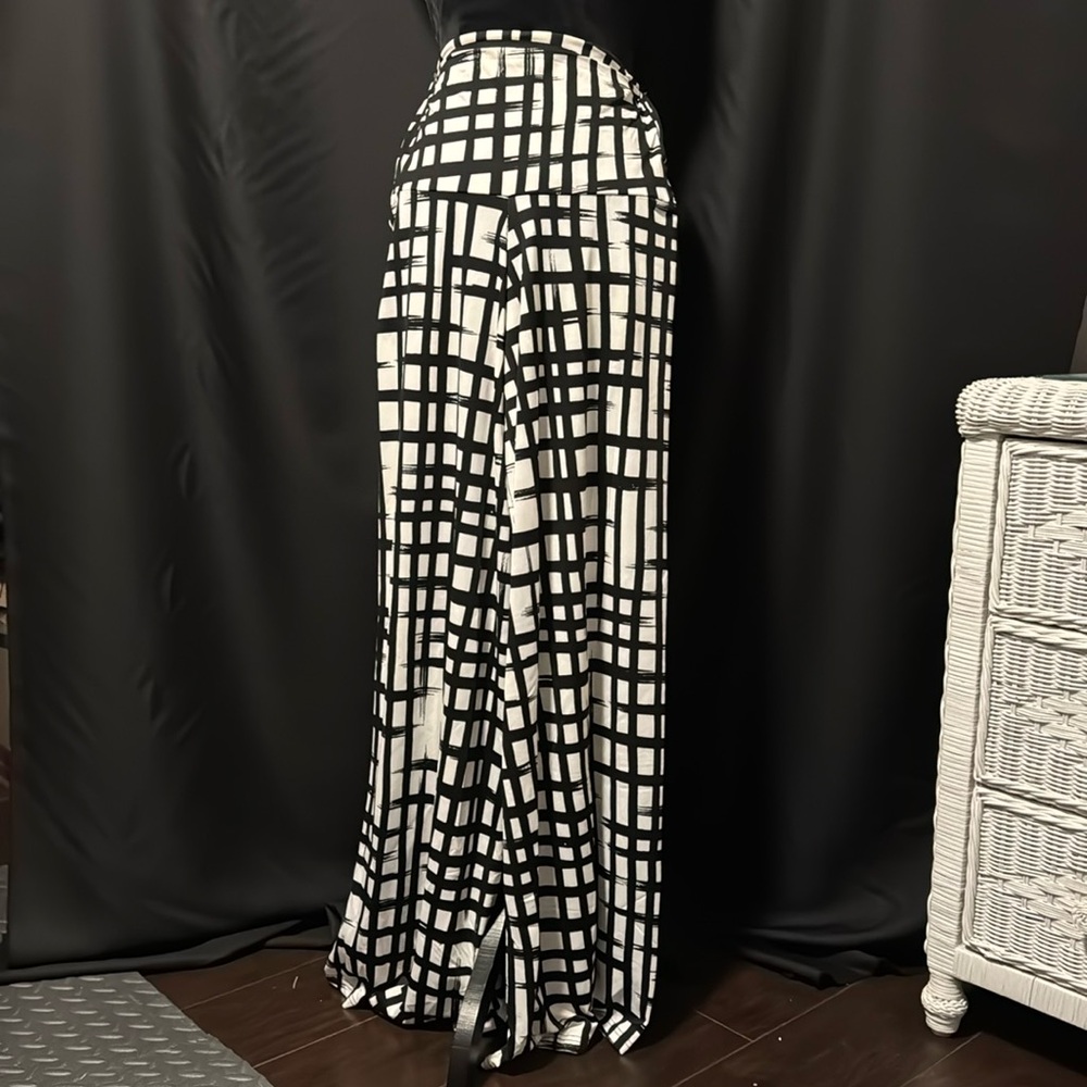 Black & White Travel Knit Palazzo Pants